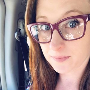 Meet your Posher, Holly